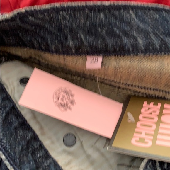 Juicy Couture Jean Shorts size 28 - Picture 4 of 4